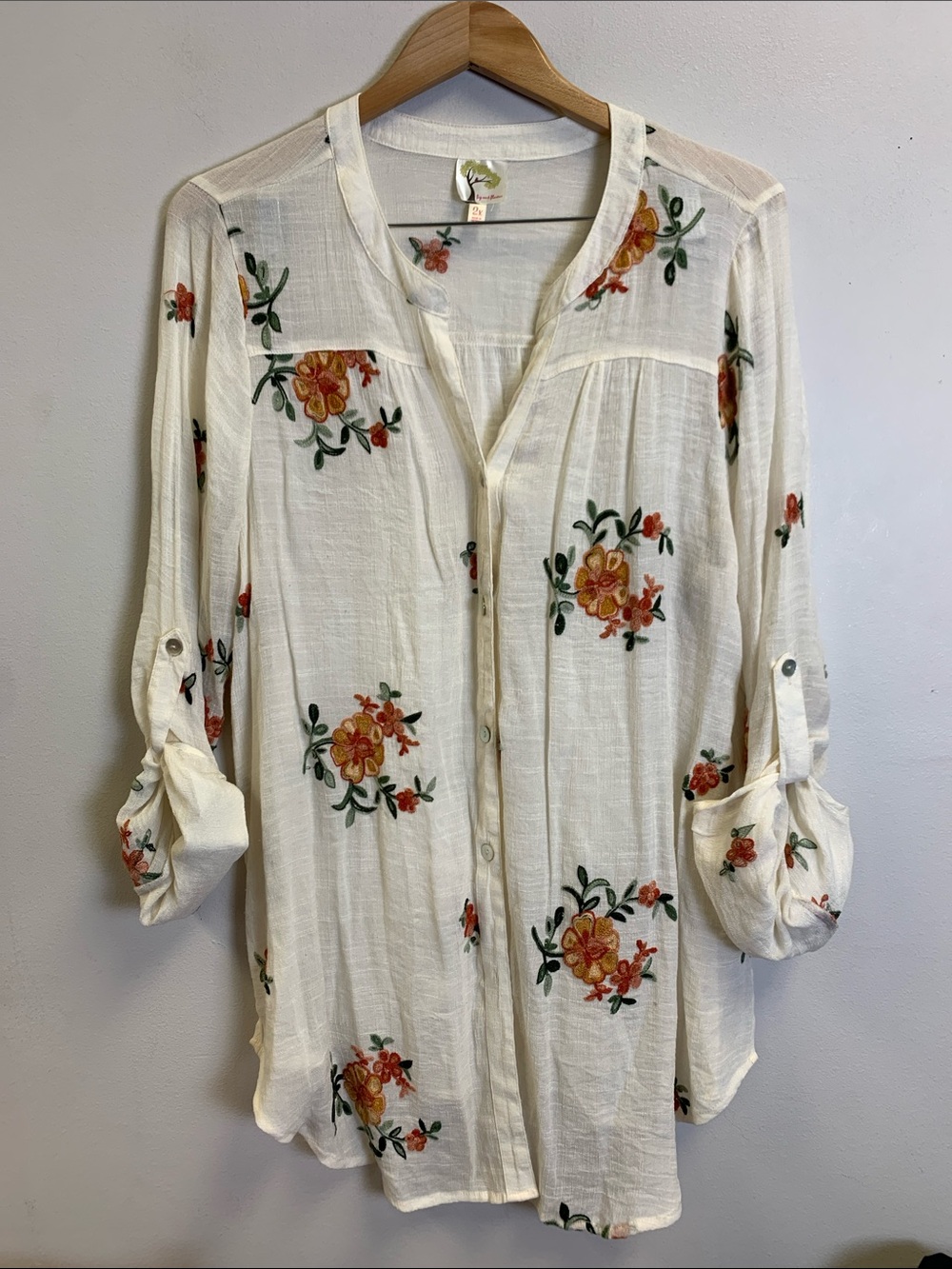 Floral Embroidered Cream Button-Front Tunic Top
